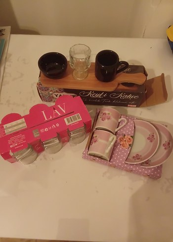 Lav Pembe Pastel Kahve Fincanı ve Tabak Seti