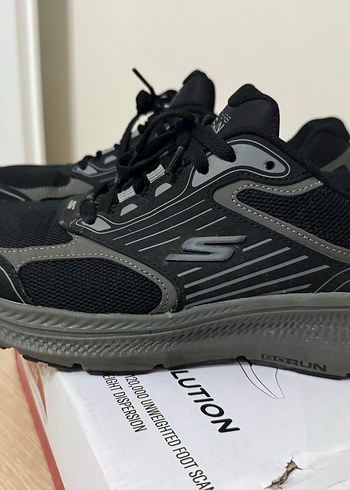 Skechers 44