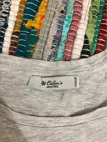 Colin's colins tişört