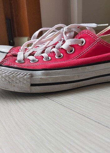 Converse 37,5 orijinal kırmızı boğazsız converse
