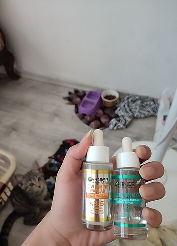 Garnier c vitamini serum ve hyaluronik Aloe serum
