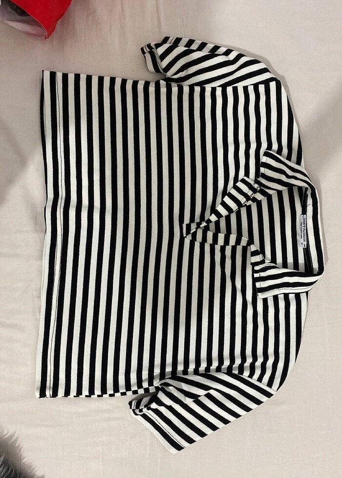 Çizgili polo yaka tısort - Görsel 3