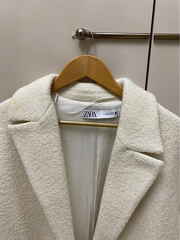 Zara beyaz kaşe kaban - Görsel 5
