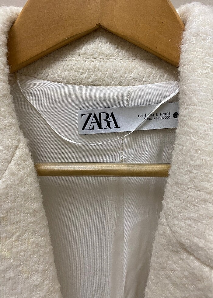 Zara beyaz kaşe kaban - Görsel 2