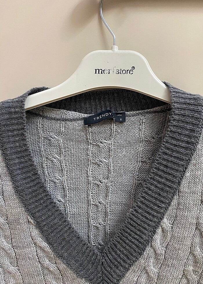 Trendyol gri crop süeter - Görsel 2