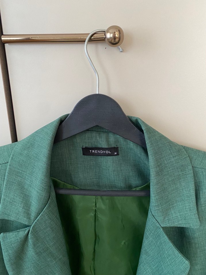 Düğmeli Yeşil Keten Kadın Blazer - Görsel 3