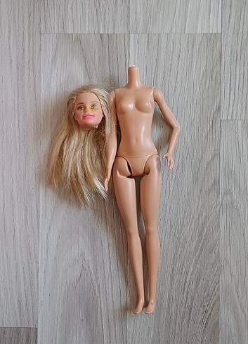 Barbie Vucudu ve Kafasi