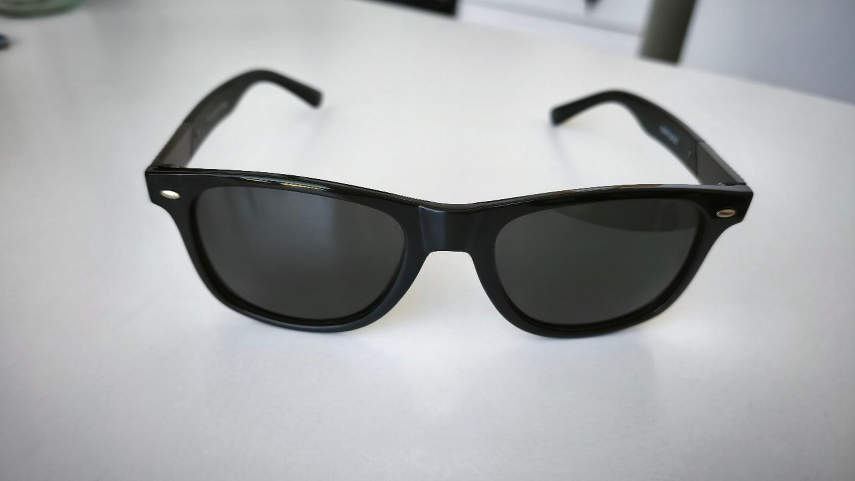 siyah güneş gözlüğü - Görsel 3