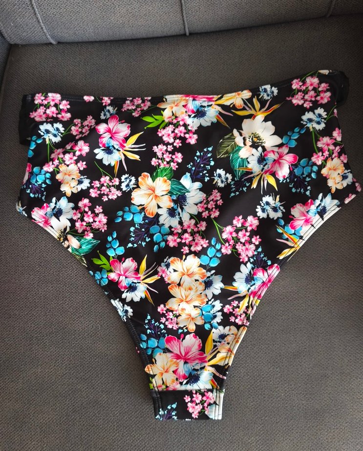 Çiçek Desenli yüksek bel Bikini Altı - Görsel 2