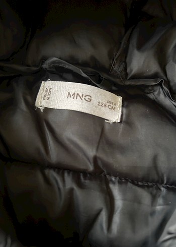 Erkek Çocuk Siyah Kapüşonlu Fermuarlı Mont - Görsel 3