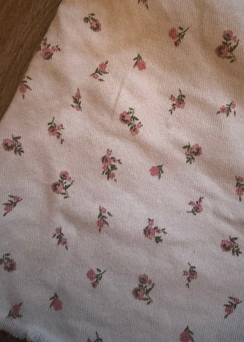 Çiçekli coquette h&m beyaz şort - Görsel 3