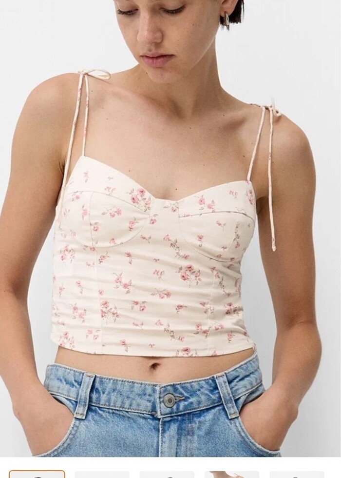 Bershka askılı  çiçekli crop top - Görsel 3
