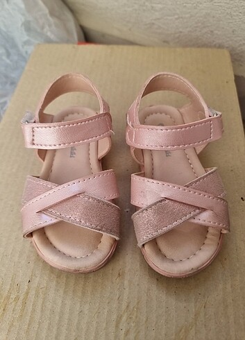 Lcw kız bebek sandalet 