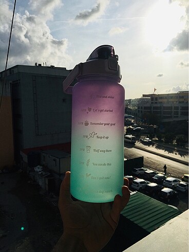 Motivasyonel pipetli 2 litre pipetli su şişesi matarası suluk