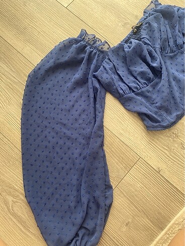 m Beden Mavi balon kollu crop bluz