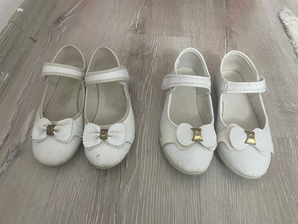 Kız Çocuk Beyaz Cırt Cırtlı Babet Ayakkabı - Görsel 2