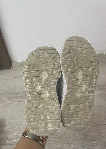 Kız Çocuk Gri Beyaz Cırtlı Spor Ayakkabı - Görsel 4