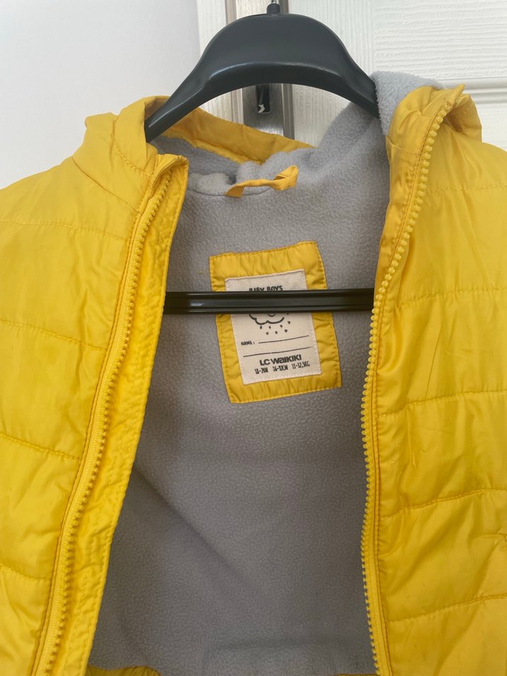 Sarı Kapüşonlu Lc wakiki Erkek Çocuk Mont - Görsel 3