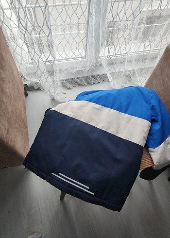 Kar montu Erkek Çocuk Kapüşonlu Renk Bloklu Ceket - Görsel 6