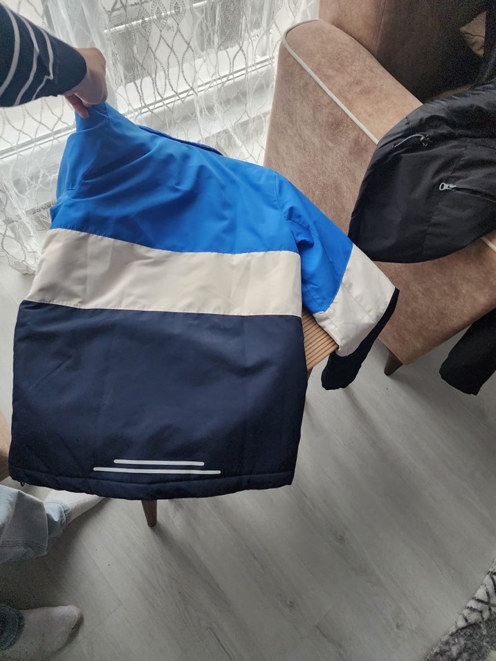 Kar montu Erkek Çocuk Kapüşonlu Renk Bloklu Ceket - Görsel 4