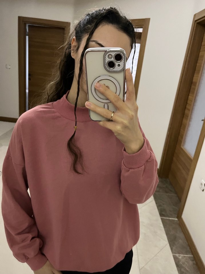 Pembe Yüksek Yakalı Salaş Kadın Sweatshirt - Görsel 3