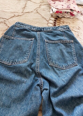 26 Beden mavi Renk Lcw bayan mom jean pantolon