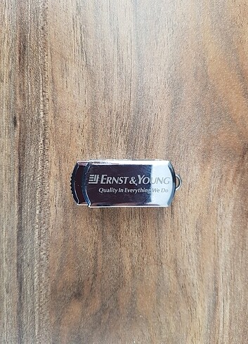 4GB USB FLASH BELLEK 