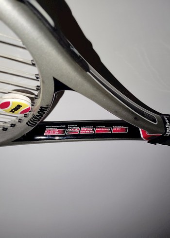 Wilson Kırmızı Tenis Raketi - Görsel 2