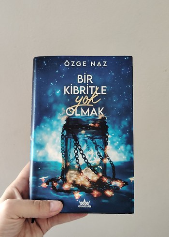 Bir Kibritle Yok Olmak - Özge Naz