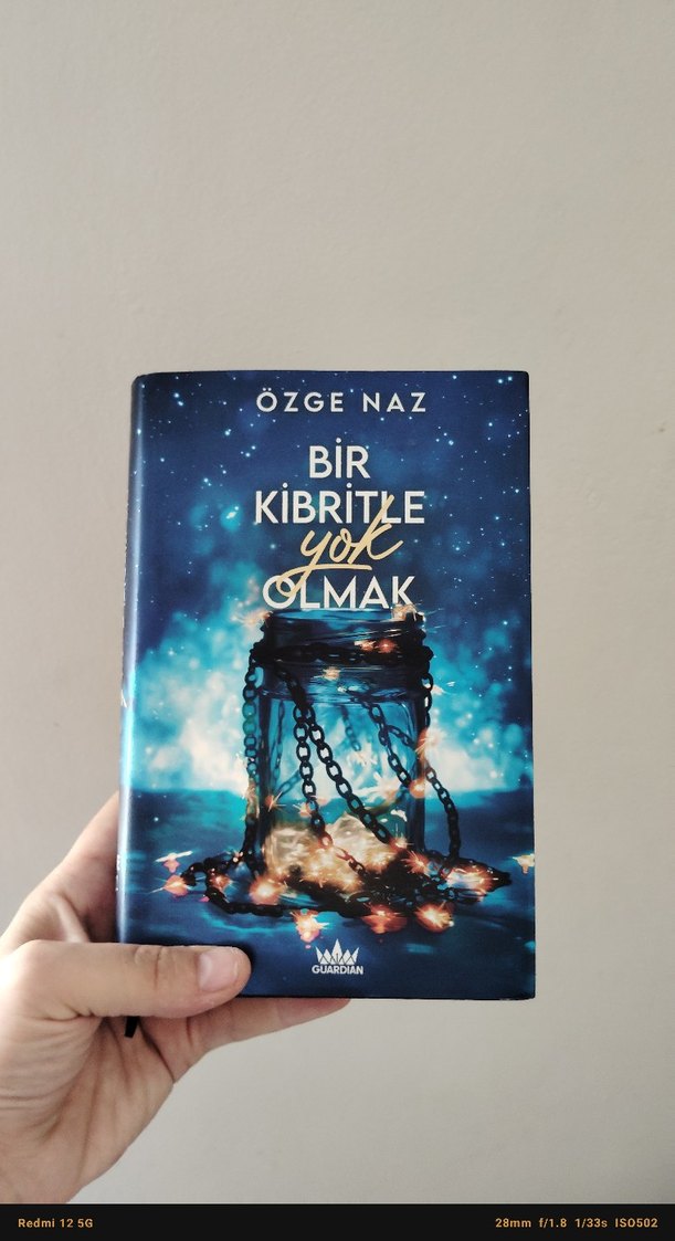 Bir Kibritle Yok Olmak - Özge Naz - Görsel 2