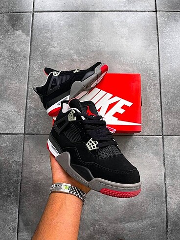 Nike Nike Air Jordan Retro 4