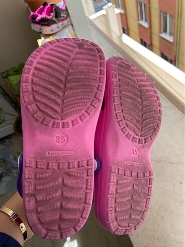 35 Beden pembe Renk Kız çocuk gezer marka crocs