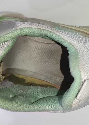 Beyaz Bağcıklı Sokak Stili Spor Ayakkabı - Görsel 3