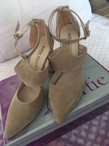 Topuklu ayakkabı - Görsel 2