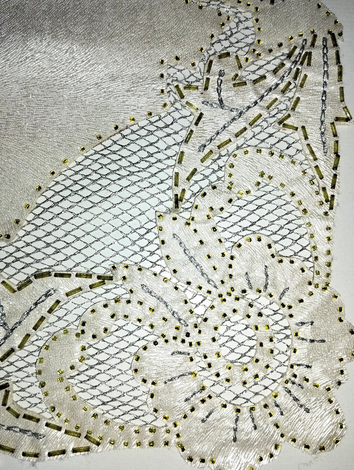 deri üzerine İşlemeli uzunluk 64cm  eni 45 cm ranır - Görsel 5