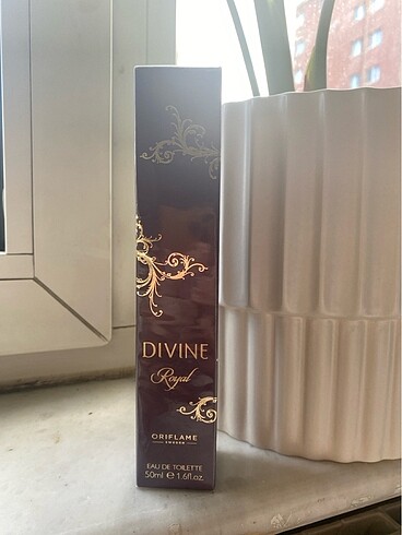 Divine Royal