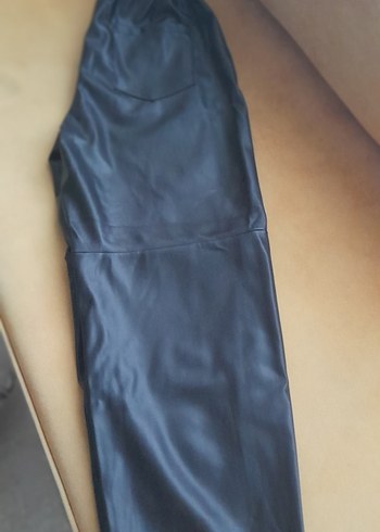 Kemerli Siyah Deri Pantolon - Görsel 2