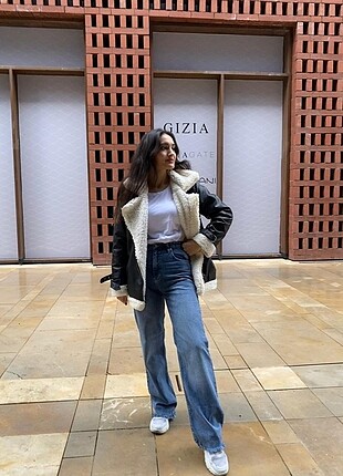 Zara straight jean