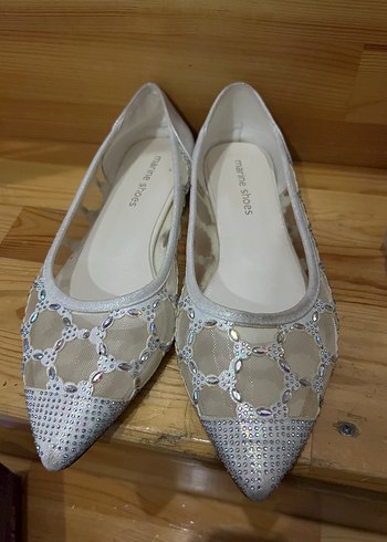 Dantel Detaylı Beyaz Kadın Dolgu Topuklu Abiye Ayakkabı - Görsel 4