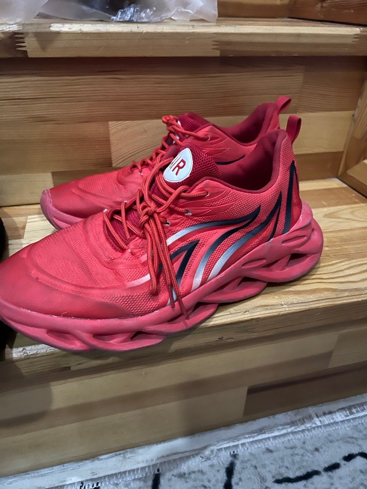 Kırmızı Bağcıklı Erkek Spor Ayakkabı - Görsel 2