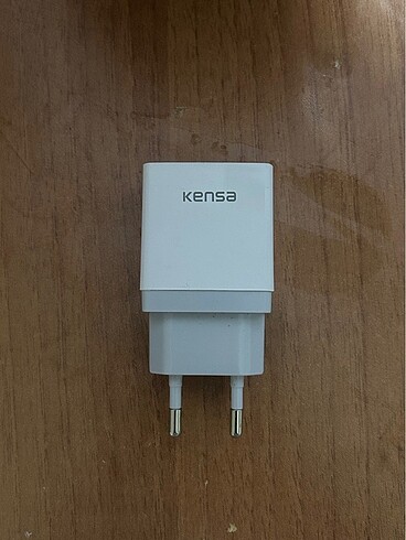 Adaptör