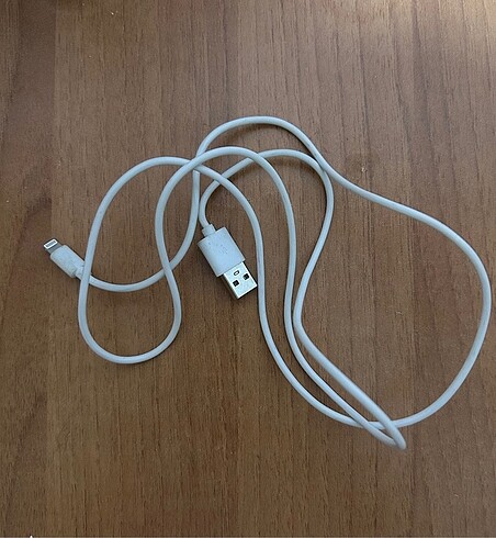 Iphone Şarj Aleti