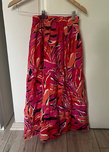 Kırmızı Uzun Desenli Etek - Görsel 2