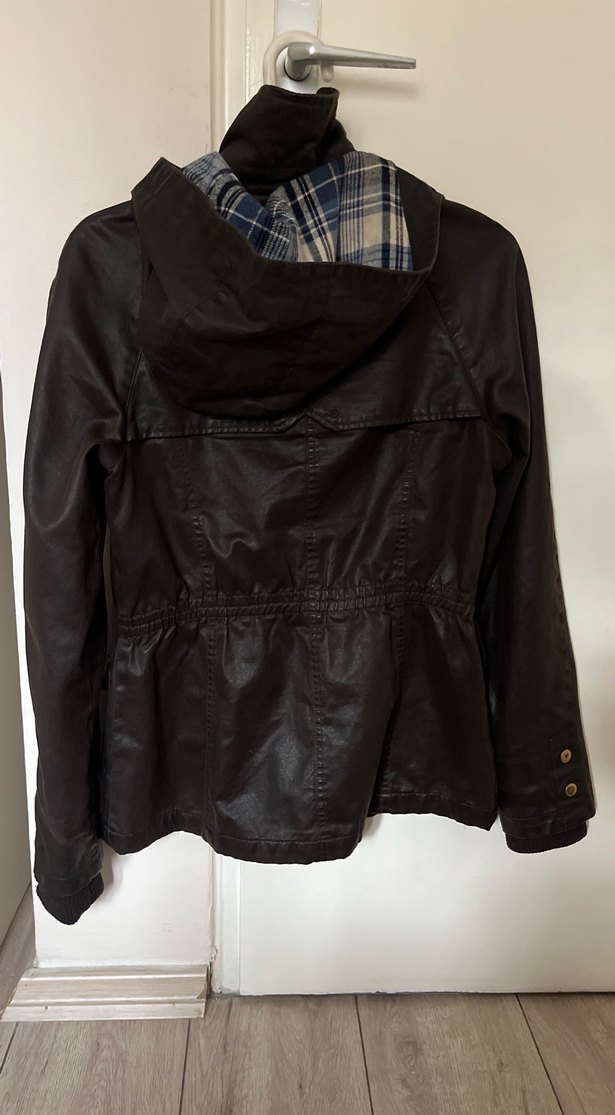 Düğmeli Kahverengi Kadın Trençkot - Görsel 4