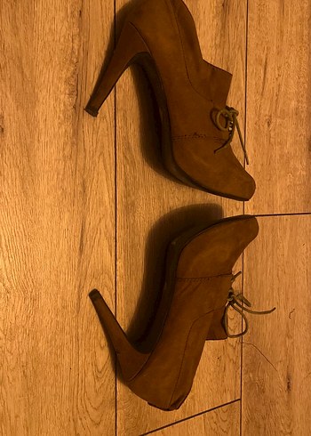 Kahverengi Süet Dolgu Topuklu Kadın Topuklu Ayakkabı - Görsel 3