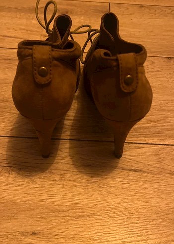 Kahverengi Süet Dolgu Topuklu Kadın Topuklu Ayakkabı - Görsel 4