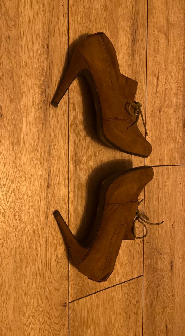 Kahverengi Süet Dolgu Topuklu Kadın Topuklu Ayakkabı - Görsel 3