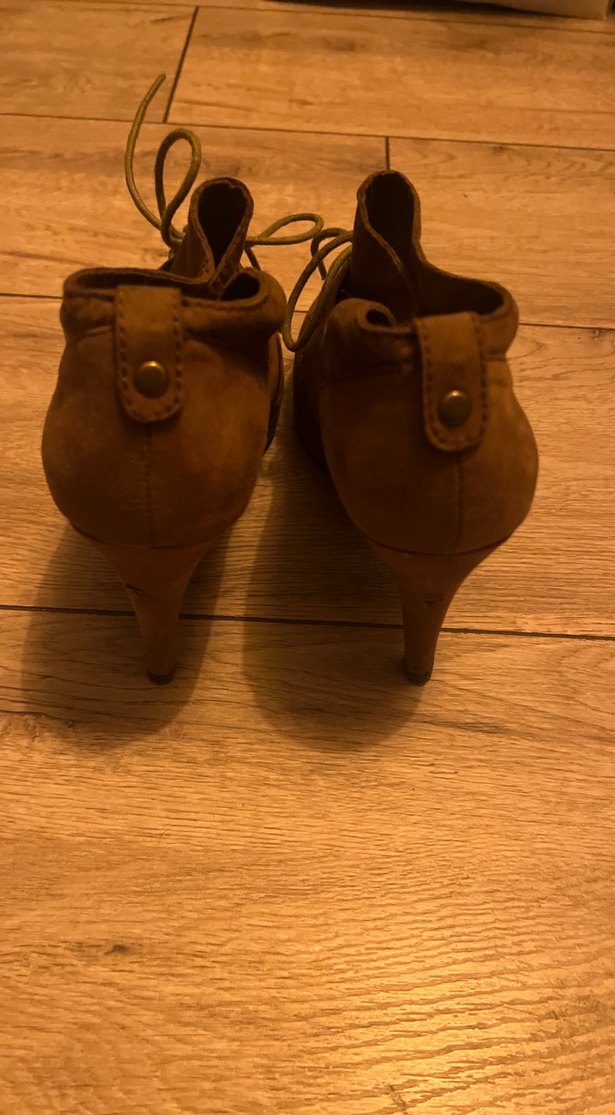 Kahverengi Süet Dolgu Topuklu Kadın Topuklu Ayakkabı - Görsel 4