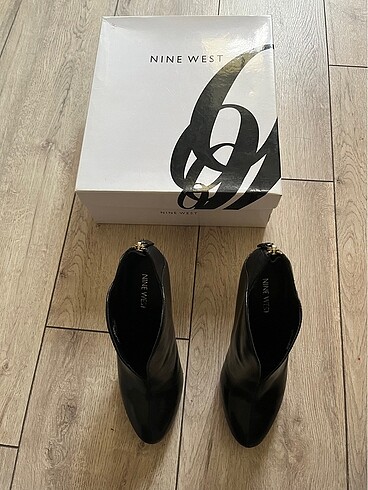 36,5 Beden Nine west siyah deri ayakkabı