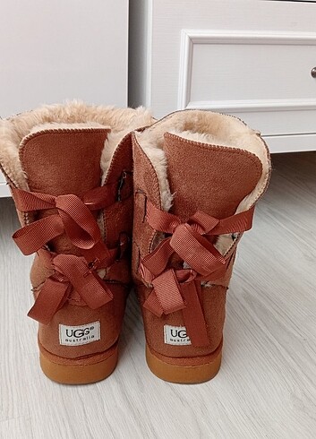 Ugg UGG bot